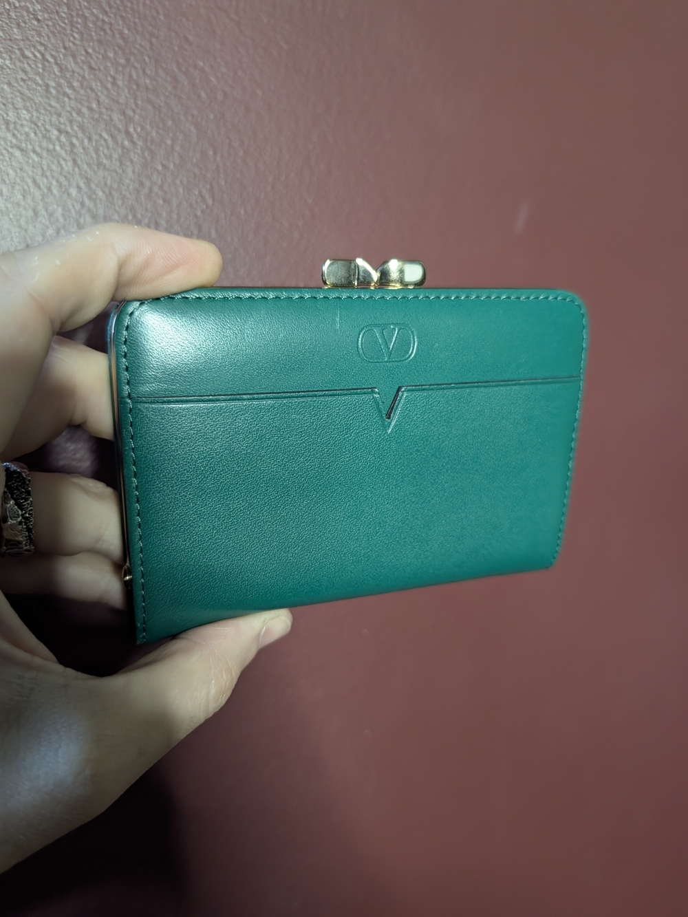 Valentino Green Leather V Logo Gold Hardware Kiss-Lock Coin Wallet